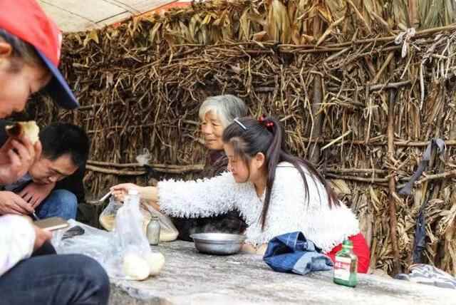 馋老锅子——沂水的一道“土根”美食
