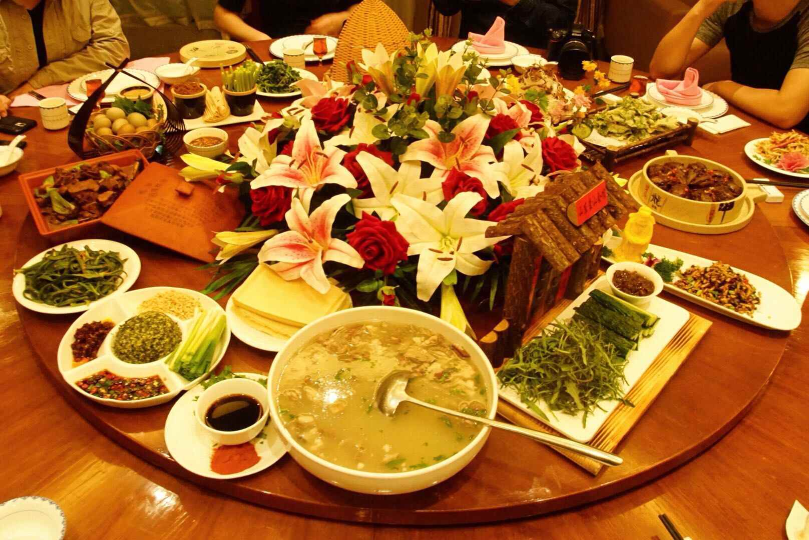 五一沂蒙山旅游时，这8道美食必须尝一下