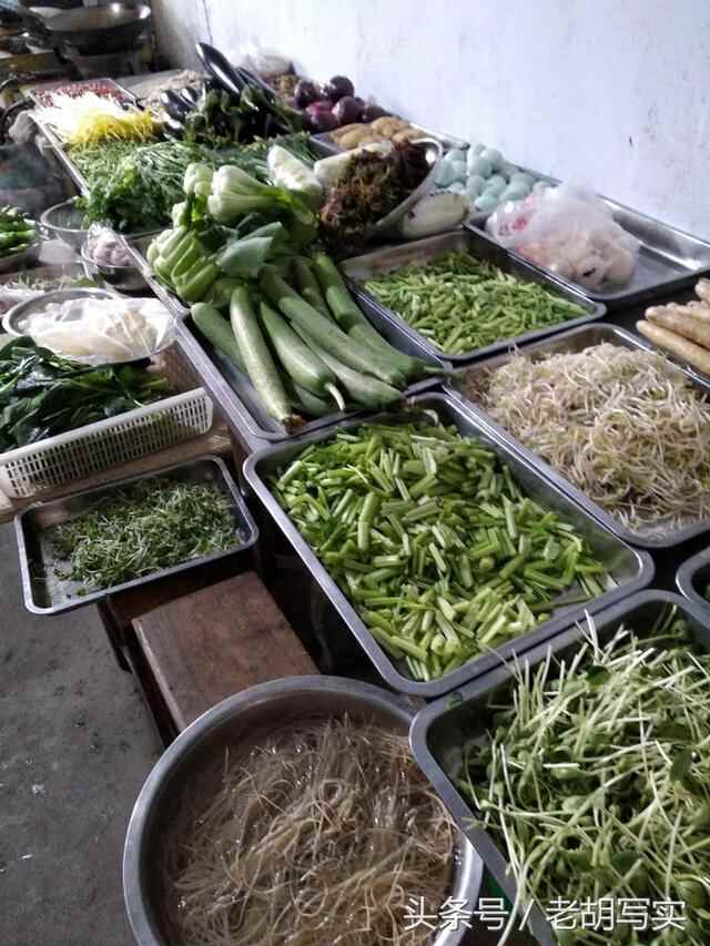 不远千里到山东临沂费县探沂镇老庄户饭店品美食，好菜好酒爽啊！