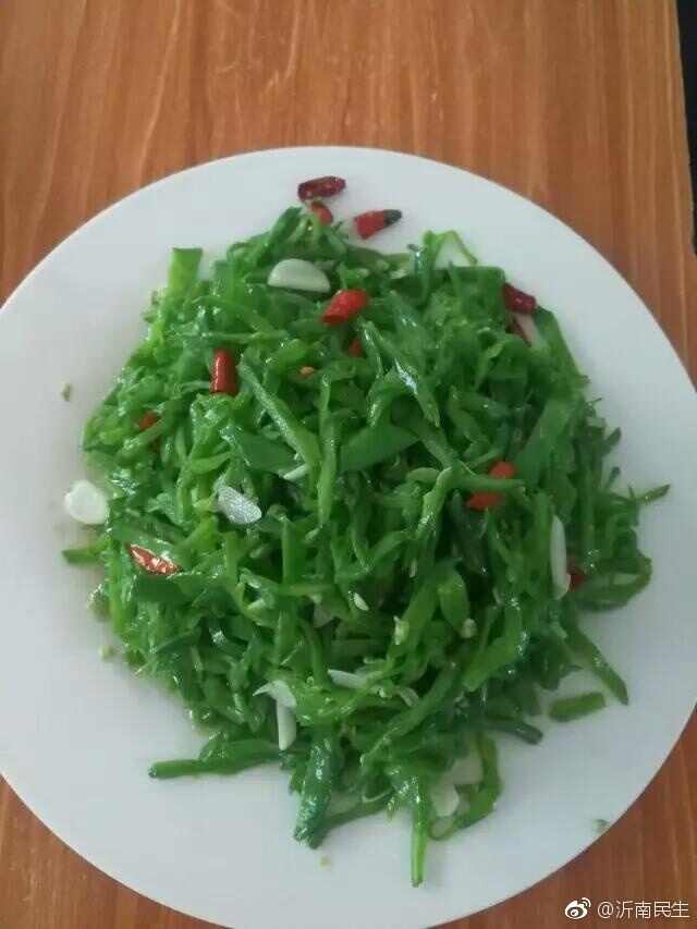 行走临沂-沂南石崇崮大院里的特色美食