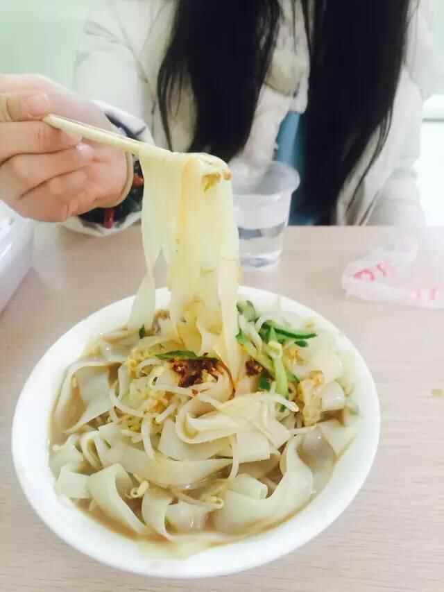 你说在临沂吃完100种美食就嫁给我！