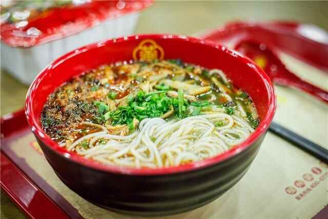 你说在临沂吃完100种美食就嫁给我！