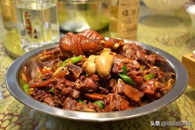 临沂金牌啤酒《寻找临沂特色美食》第51期：玲子炒鸡（罗庄店）