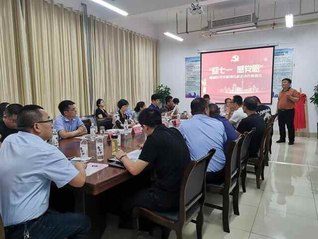 德州市工商联市直五组联合德城区中华职教社召开校企合作座谈会