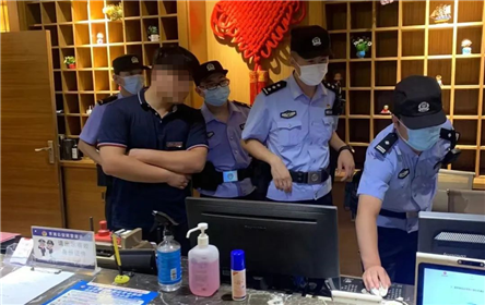 “夏夜”行动，德州13地警方齐“亮剑”