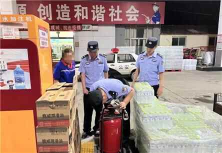 “夏夜”行动，德州13地警方齐“亮剑”