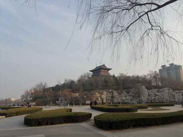 寒冬日，漫步赏景平原县琵琶湾公园