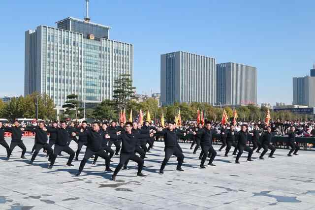 33支代表队同打八极一套拳！庆云举办吴钟八极拳全民健身活动汇演