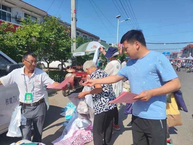 德州市宁津县长**镇人大：履职尽责做表率 秸秆禁烧显担当