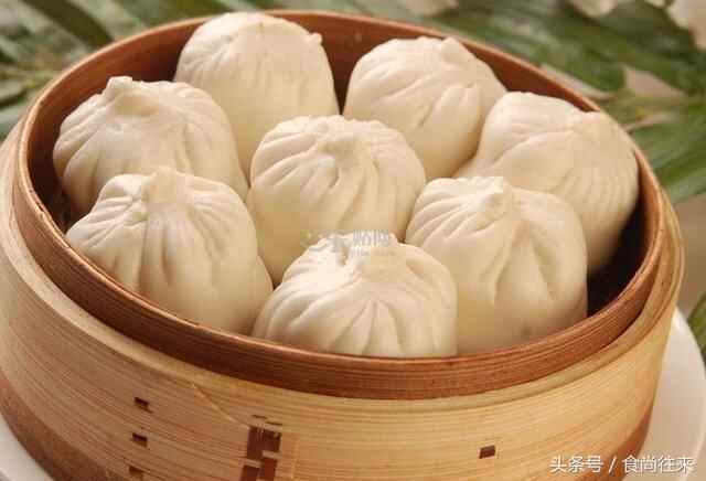 它是山东宁津特有的风味名吃，成名于清道光年间，味浓香而不烈，馅鲜肥而不腻
