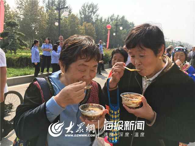 舌尖上的丰收节 平原县特色小吃齐上阵**收