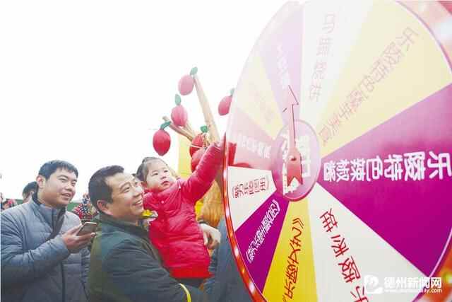 战鼓秧歌、梢头棍、特色美食 乐陵“非遗”亮相董子文化街