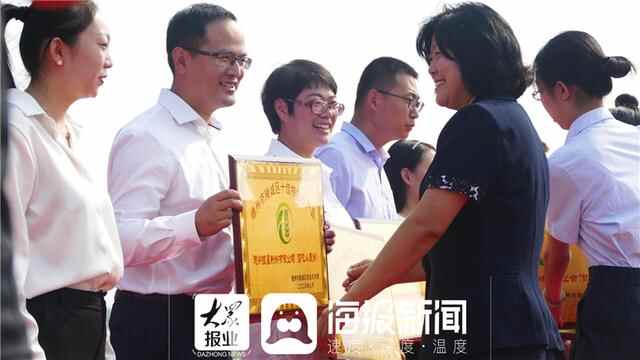 **收 迎小康 德州陵城区首届金秋旅游文化节暨第二届农民丰收节隆重启幕