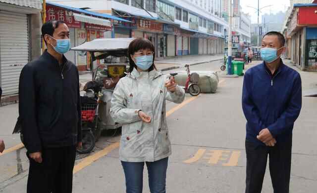 东昌府区委常委、宣传部长陈海蓉督导检查全国文明城市创建工作