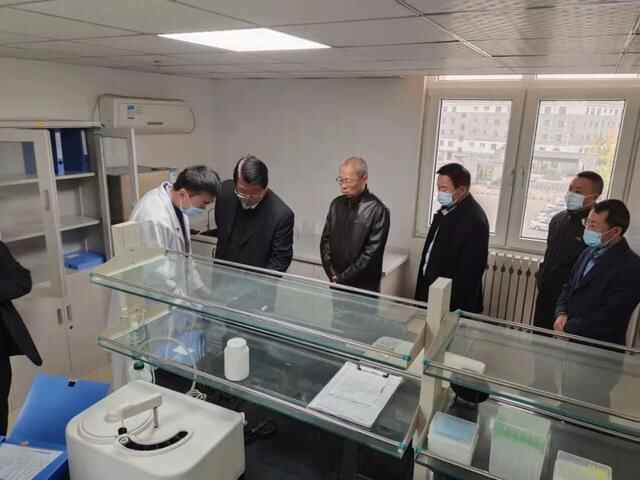 县人大赴市场监管局视察食品安全监管工作