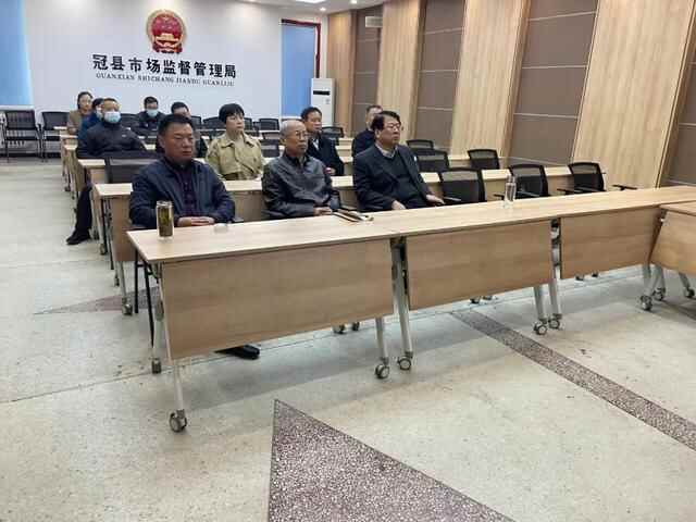 县人大赴市场监管局视察食品安全监管工作