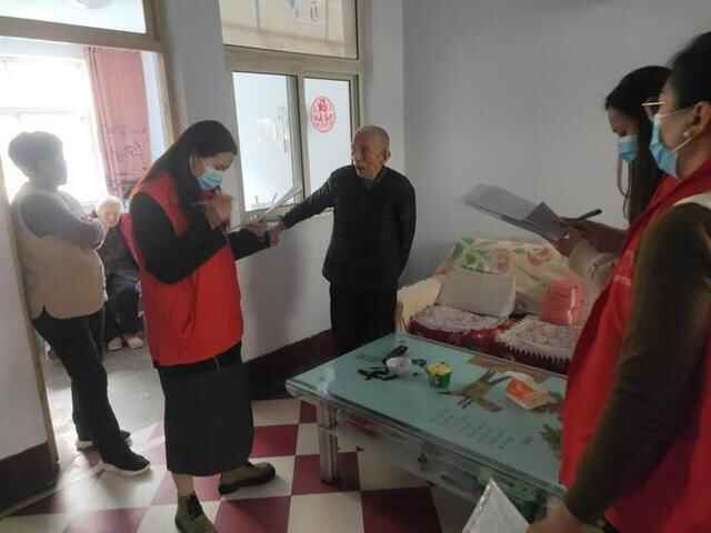 察民情解民忧暖民心，东阿县旅游发展服务中心入户倾听社情民意