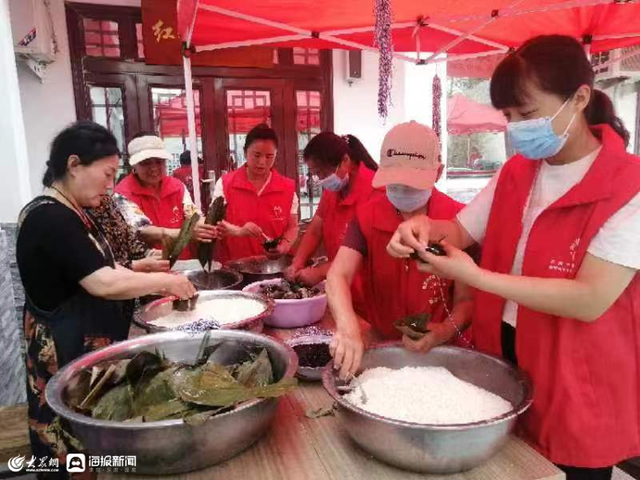 聊城市东昌府区侯营镇：巧手包粽子 粽香迎端午