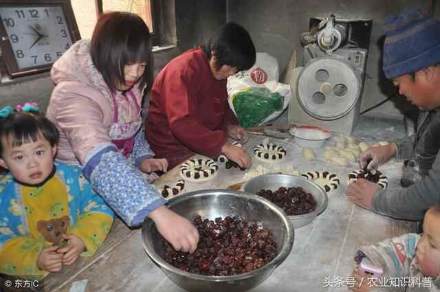 聊城市茌平堤头袁村，农家妇女用美食传播鲁西民俗文化