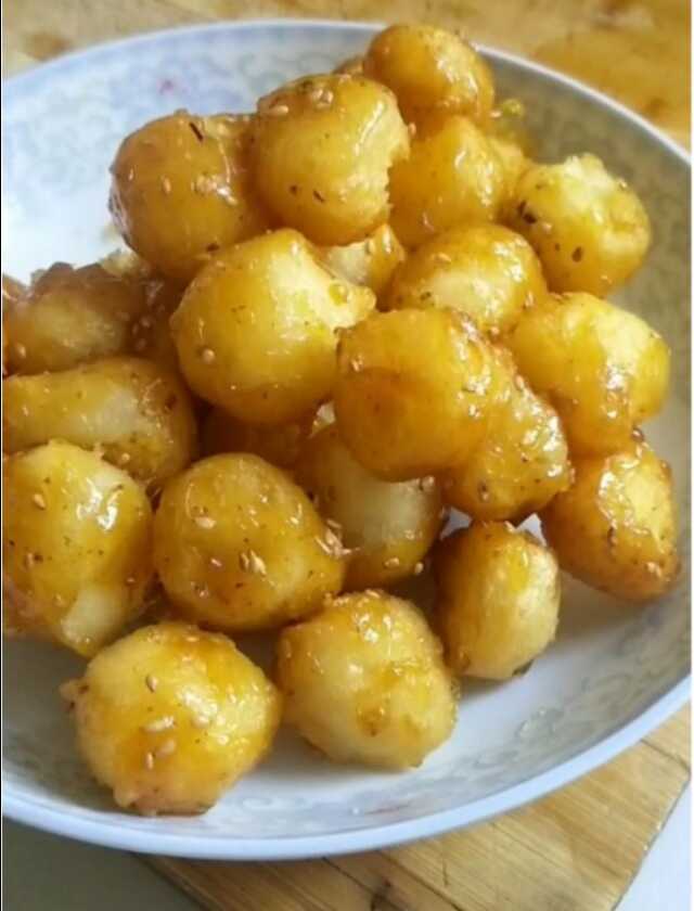 聊城阳谷美食-琉璃丸子