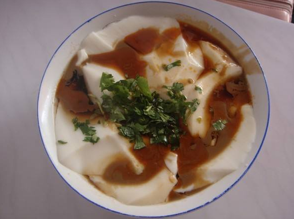 聊城东阿美食，除了姜楼烧鸡、锅饼，其他美食本地人也不一定知道