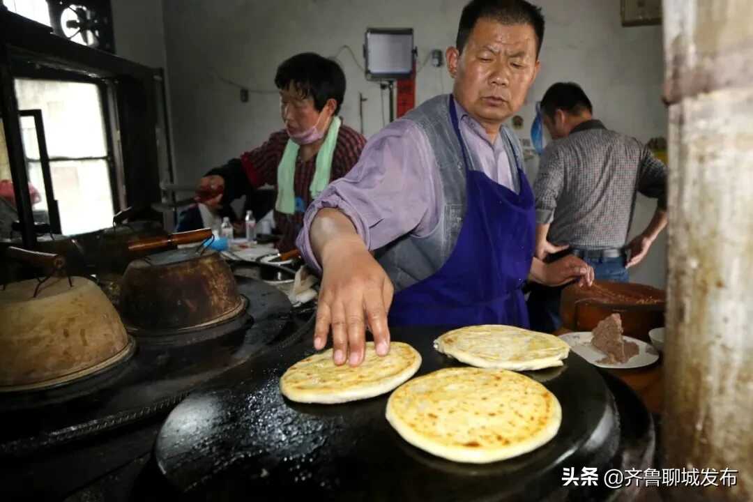 外焦里嫩 一吃难忘 品运河美食中的阳谷味道