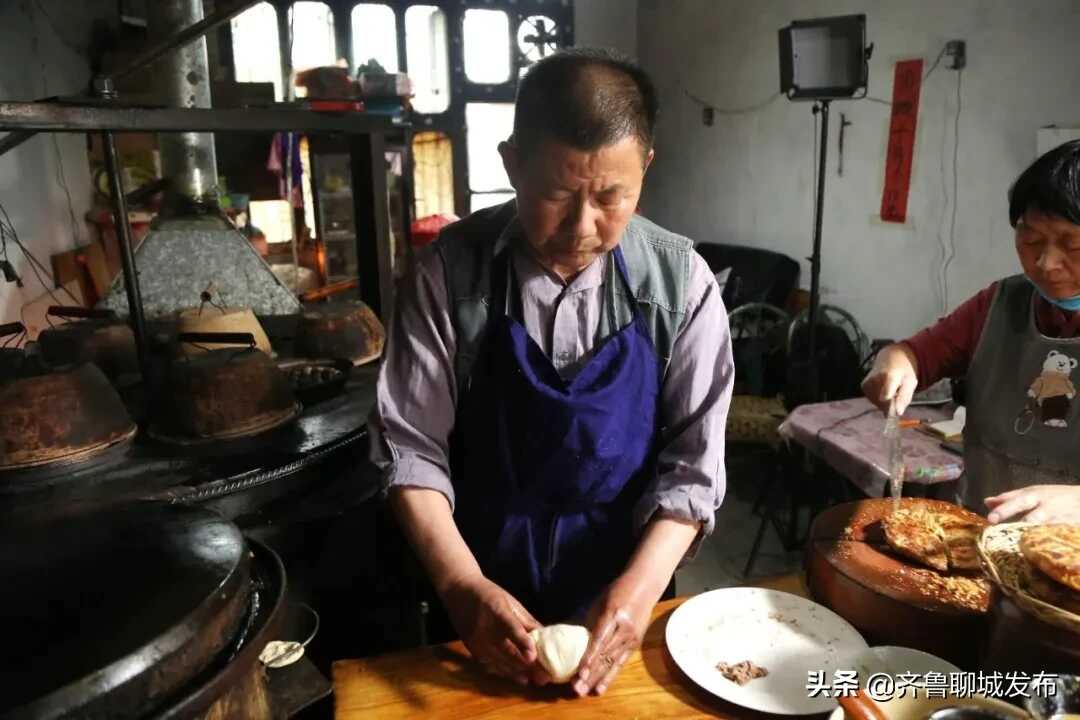 外焦里嫩 一吃难忘 品运河美食中的阳谷味道