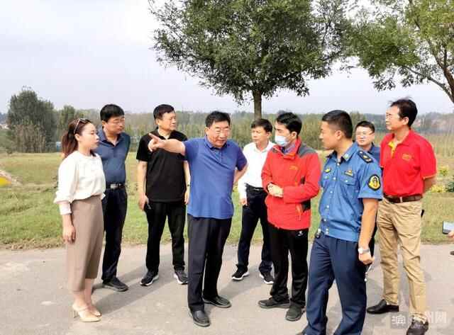 穆杰现场督导环滨州国际公路自行车赛和黄河风情带马拉松赛筹备情况