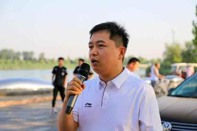 农行博兴县支行开展“迎七一”健步走主题党日活动