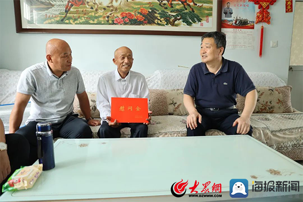 沾化区人大常委会党组副书记、副主任申兆勇到利国乡开展“奋进新征程·喜迎二十大”...