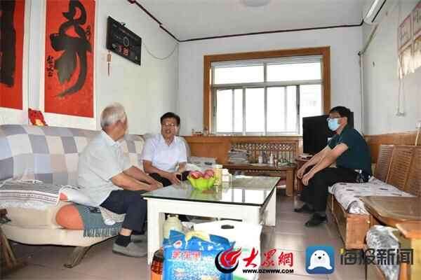 阳信县人民医院院领导中秋走访慰问老干部