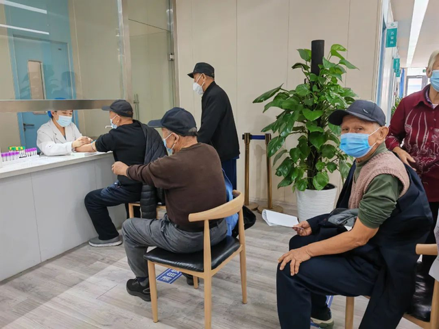 滨州市博兴县退役军人事务局组织开展军转干部健康体检活动