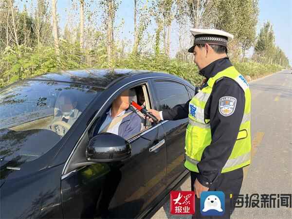阳信县交警开展错时整治“酒驾”专项行动