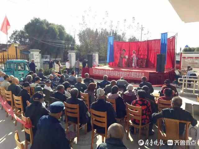 惠民县李庄镇：送戏迎重阳 情暖敬老院