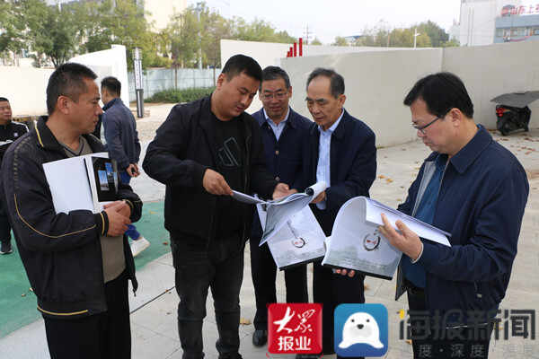 博兴县政协主席耿雨河一行到锦秋街道董永公园建设项目调研