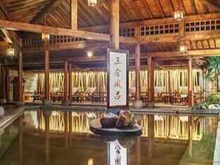 6条街的美食边逛边吃，在这个珠海温泉度假村，体验土豪的感觉