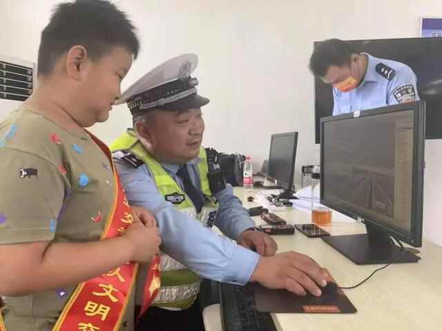 国庆节期间，“监督员”突袭菏泽高速交**