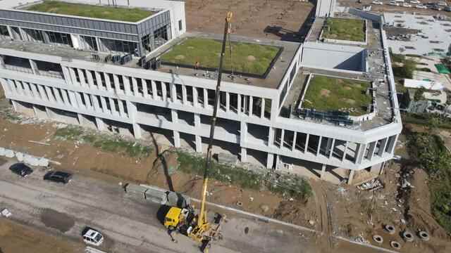 鲁南高铁巨野北站站台建设也进入了收尾阶段