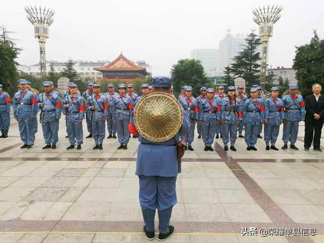身穿红军装，徒步英雄路——单县希望学校党史学习教育活动