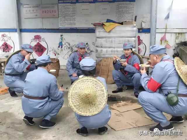 身穿红军装，徒步英雄路——单县希望学校党史学习教育活动