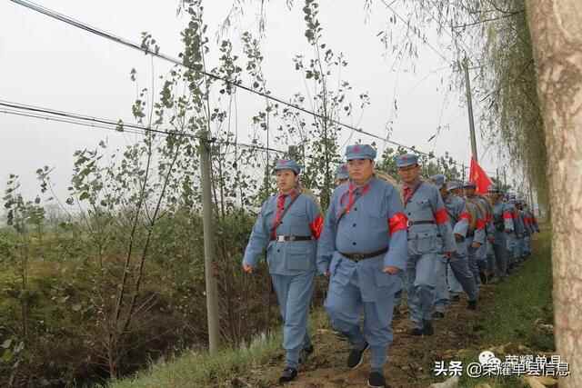 身穿红军装，徒步英雄路——单县希望学校党史学习教育活动
