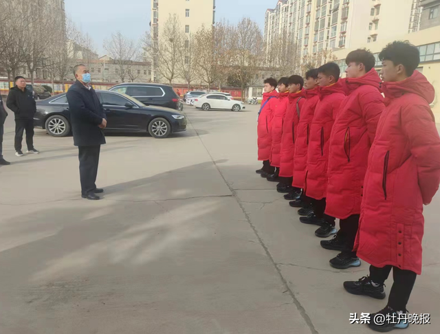 为中塞友谊再添新彩虹，东明舞狮随团远赴塞尔维亚出访演出