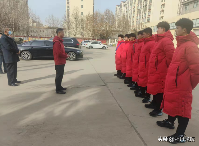 为中塞友谊再添新彩虹，东明舞狮随团远赴塞尔维亚出访演出