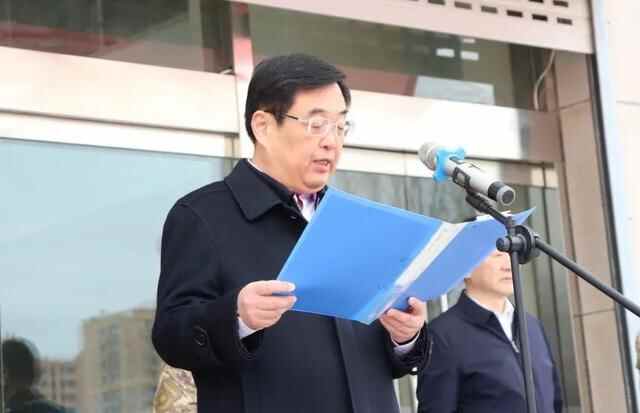 山东菏泽单县举办2023年春季新兵入伍欢送会 县委书记耿振华出席