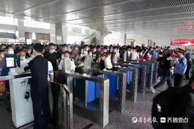 单日最高发送旅客近3万人，国庆假期菏泽市交通运输安全平稳有序