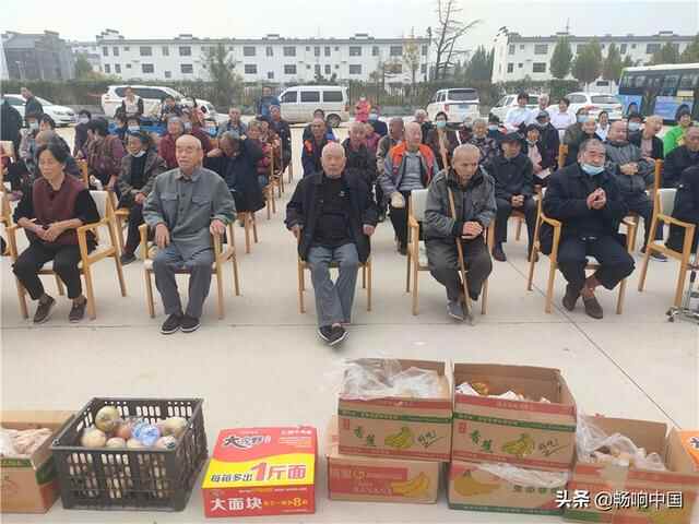 九九重阳节 浓浓敬老情——鄄城县舜城医养院开展重阳节慰问活动