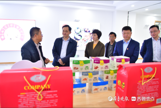 菏泽银保监分局一行到鄄城农商银行调研