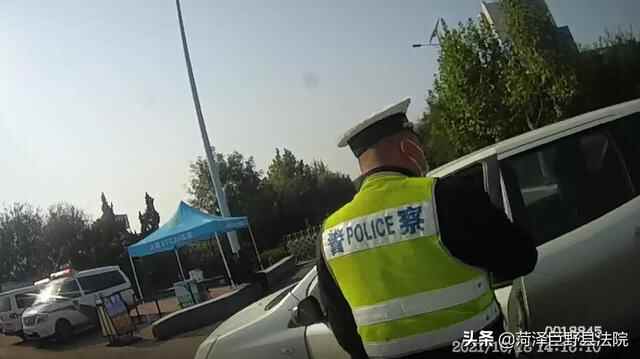 ​“蜷”式乘车？逃不过高速交警“火眼金睛”！