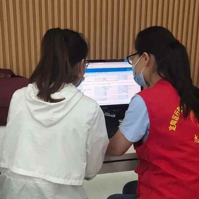 我为群众办实事 | “肩并肩”服务 定陶区打造群众最优办事体验