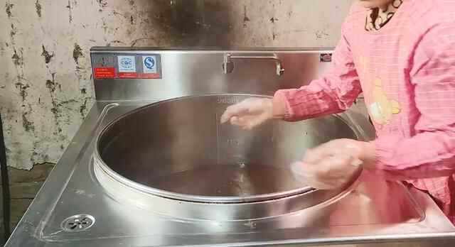 曹县夫妻自创美食，一天400只，不预定吃不到